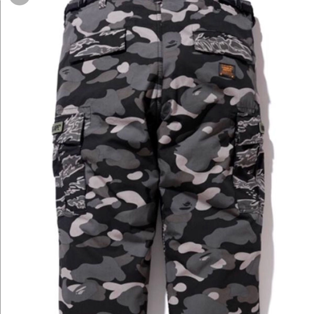 Bape X Undefeated Cargo Pants 2018 size 36